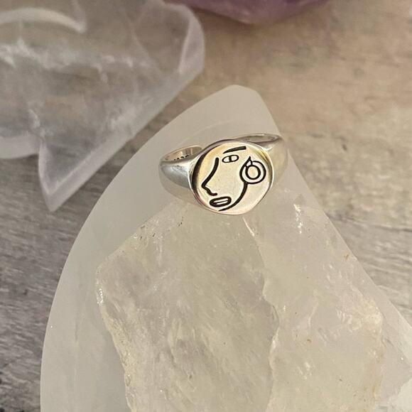 925 Sterling Silver Portrait Portrait Icon Adjustable Minimalist Ring - Picture 2 of 6